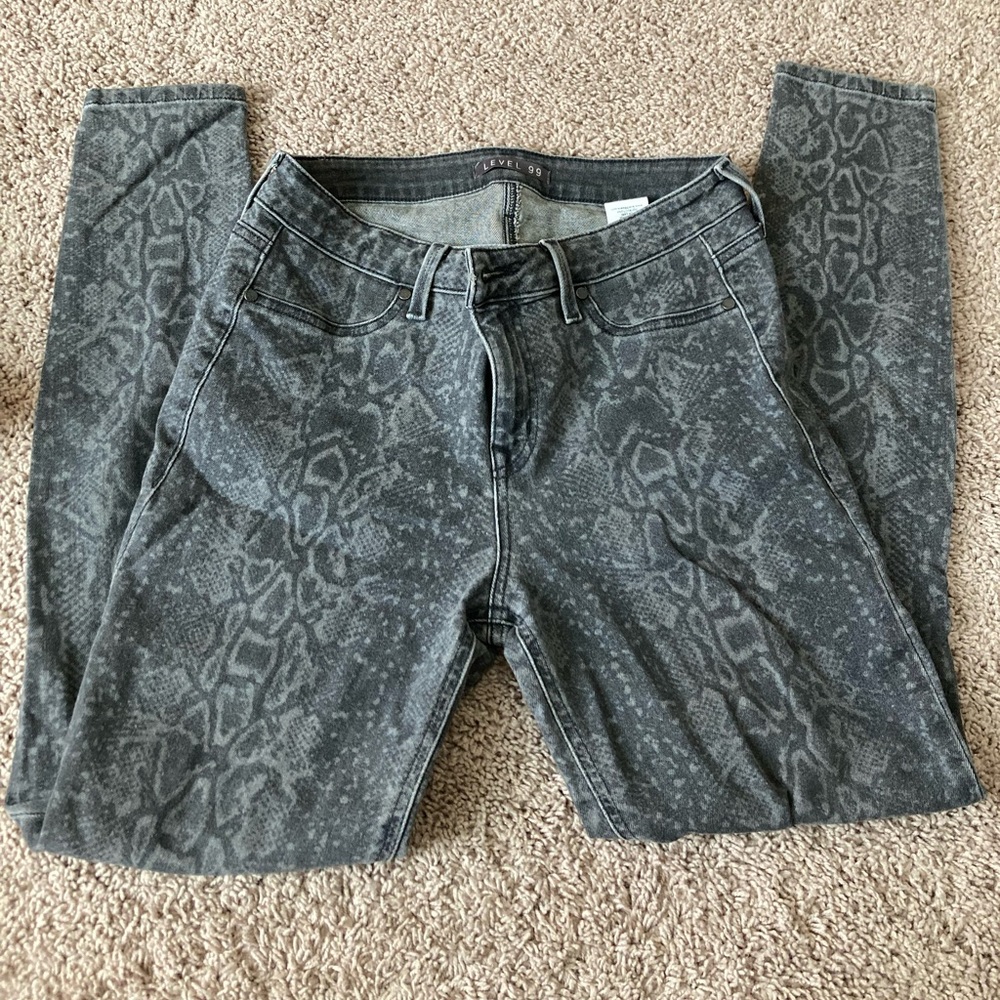 Level 99 Jean